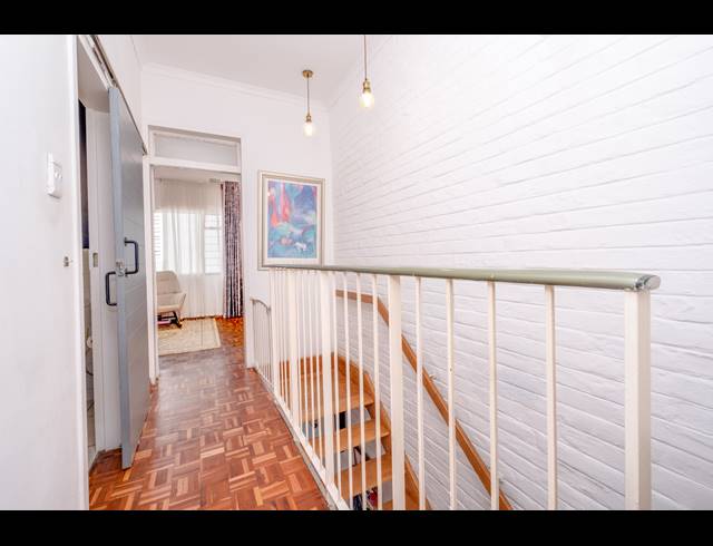 2 BEDROOM APARTMENT FOR SALE IN DARRENWOOD